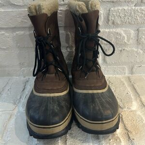 SOREL CARIBOU MEN’S WALKING BOOTS, 12
